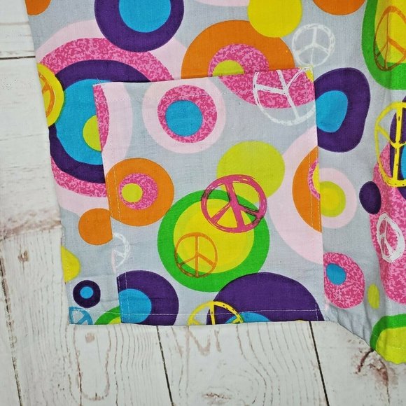 Just Love Medical Scrub Top Medium Pink Multi Colored Peace Signs - Picture 5 of 12